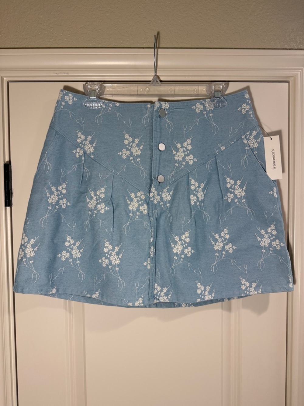 Francesca's Collections Light Blue Denim Embroidered Floral Mini Skirt - Size L